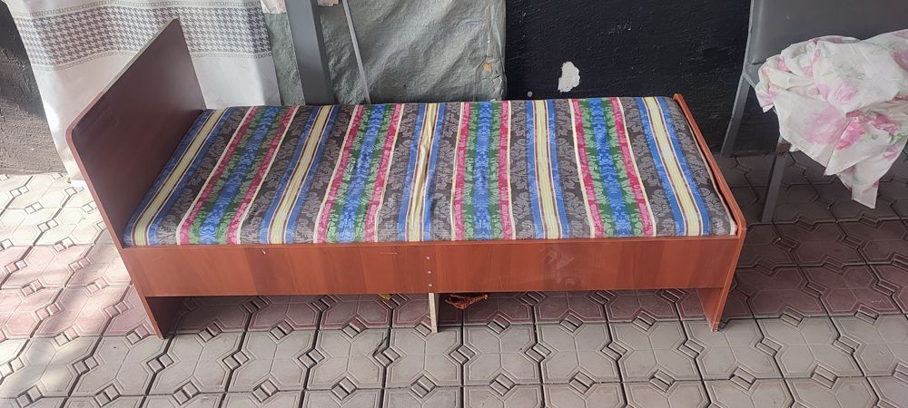 Детская кровать 1 спалка + матрас