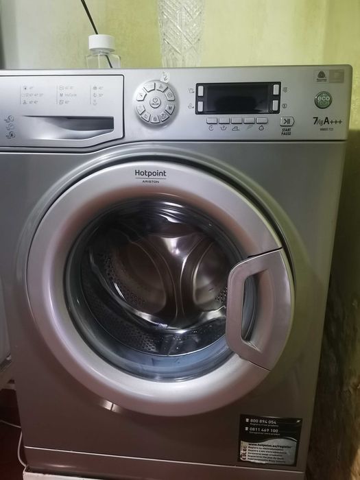 Masina de spalat rufe si combina frigorifica