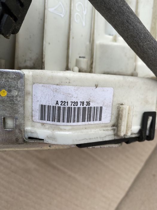 Broasca / Incuietoare soft close Mercedes S W221 : Stanga / Dreapta