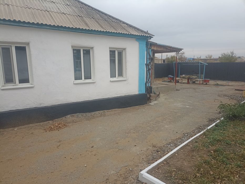 Продам дом отдельно стоящи