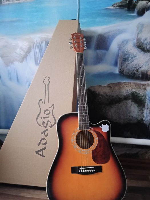Акустическая гитара :ADASIO