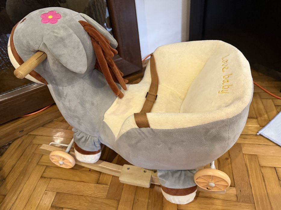 Măgăruș leagan pentru bebeluși