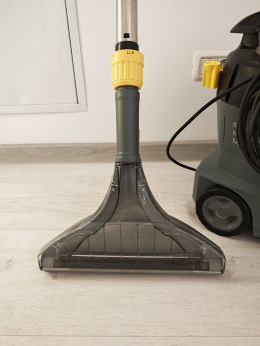 Aspirator Karcher puzzy 8/1