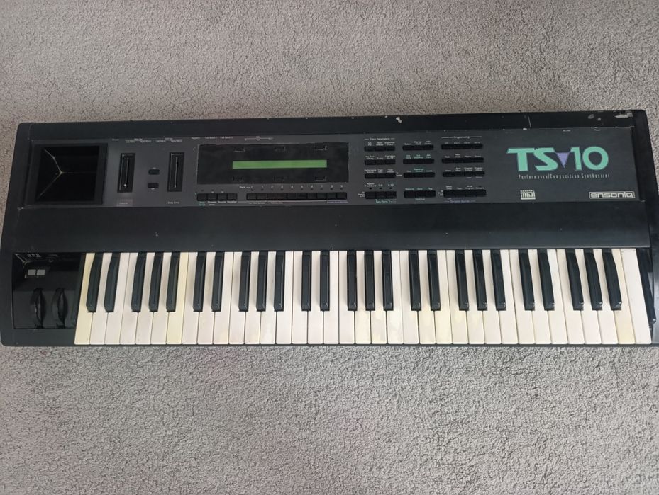 Ensoniq ts10 plus