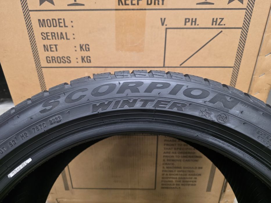 275/40/21 & 315/35/21 4бр.PIRELLI SCORPION WINTER-BMW-DEMO