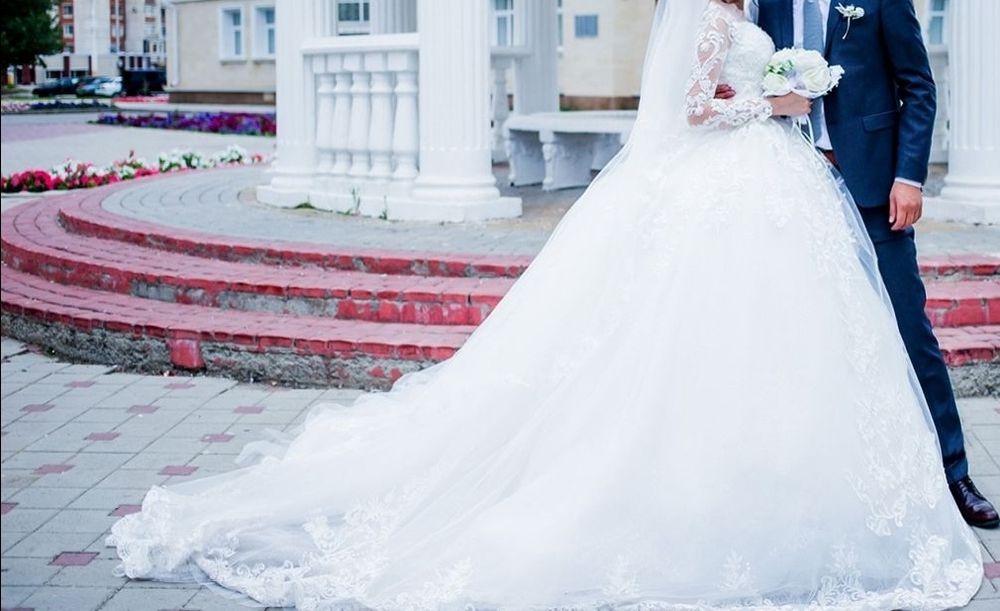 Свадебное платье