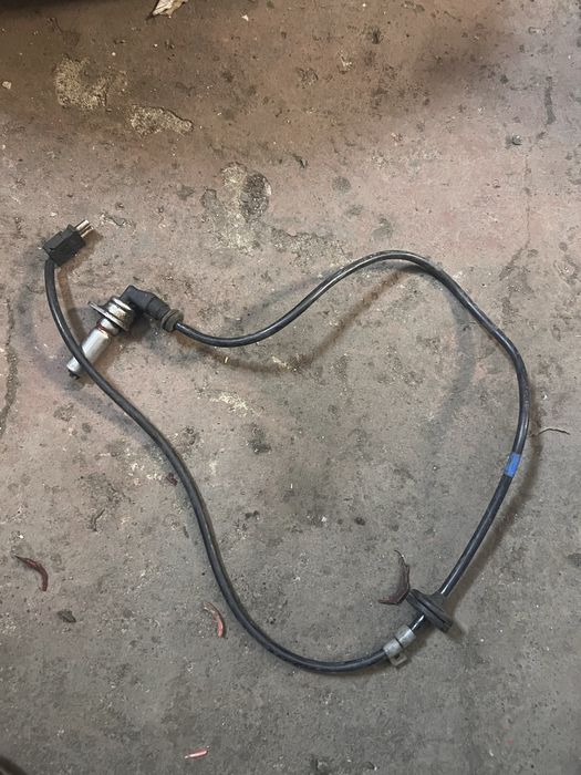 Датчик абс задний левый на мерседес 210