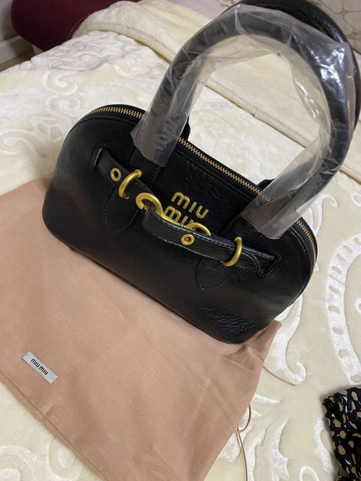 Geanta superba , Miu Miu