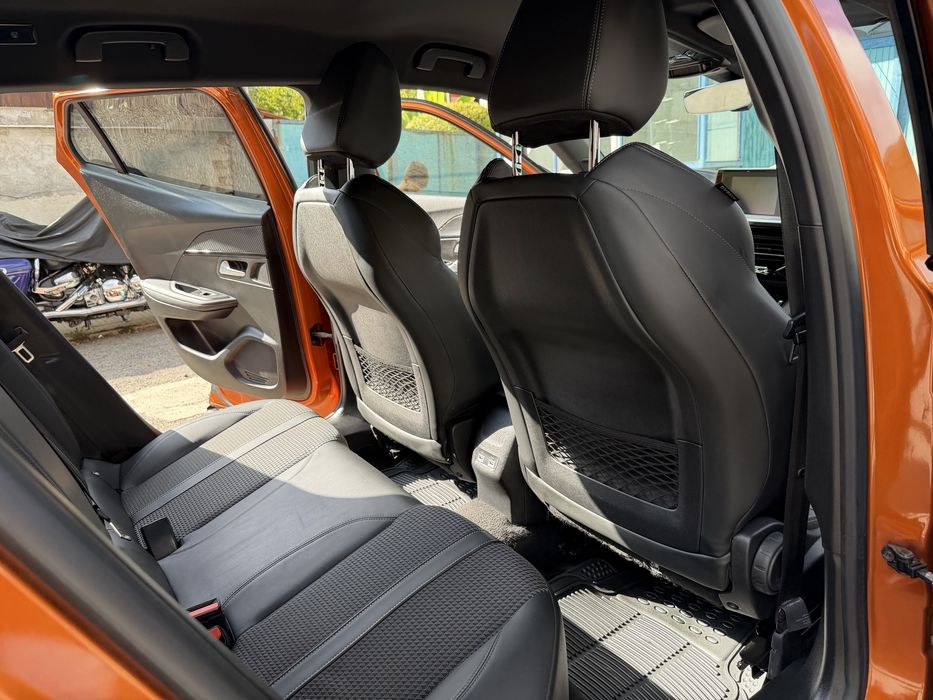 Peugeot 2008 бензин 2021г