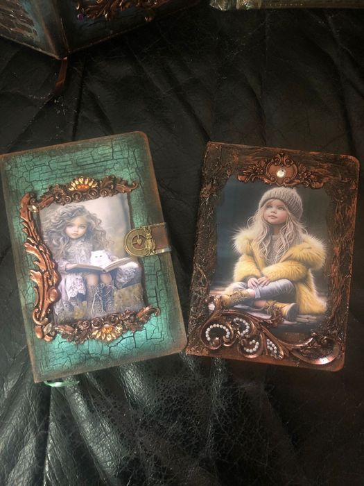 Ръчно изработени тефтери и кутии