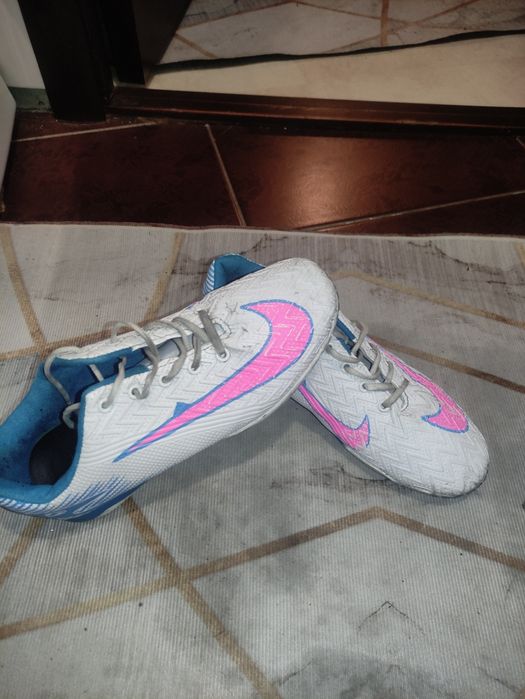 Сороконожки продаются