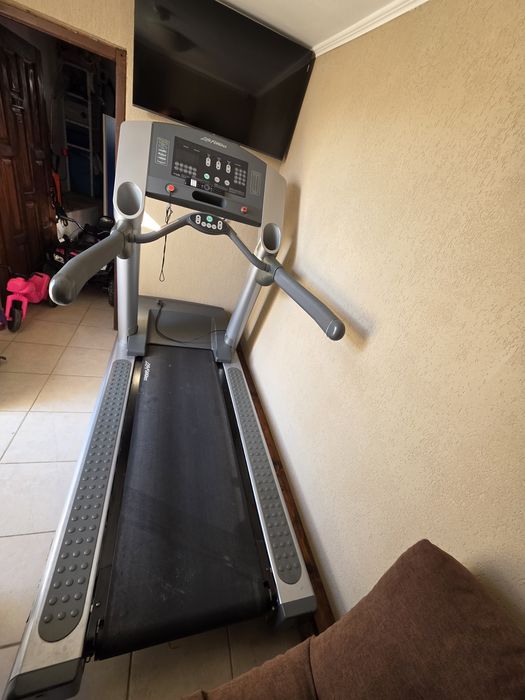Banda de alergat Life Fitness 95Ti (profesionala)
