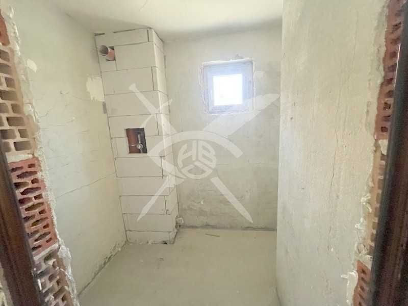 Продава се Двустаен апартамент в Бургас, Меден рудник - зона А - 69 кв.м за 964 €/кв.м - Снимка #1