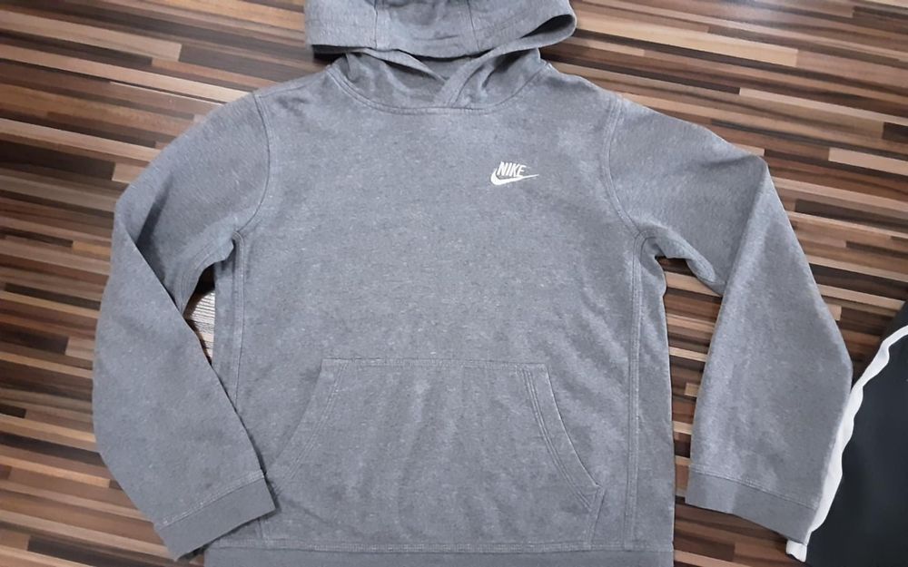 ( L 147-158) Nike оригинални дрехи