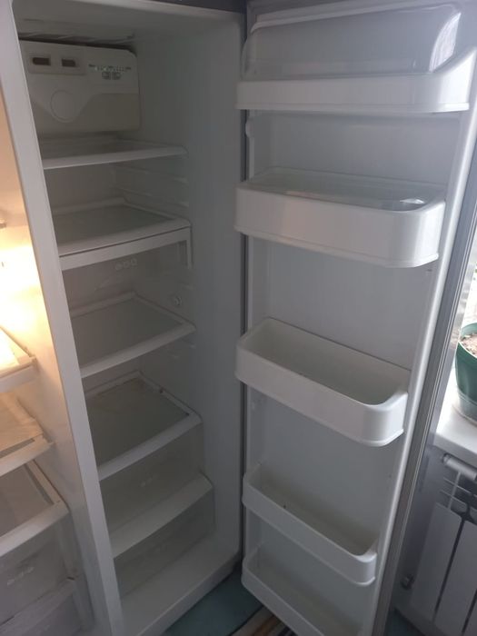 Продам холодильник