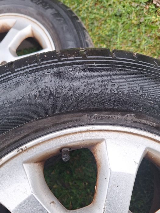 Jante din aluminiu cu anvelope 195/65/15
