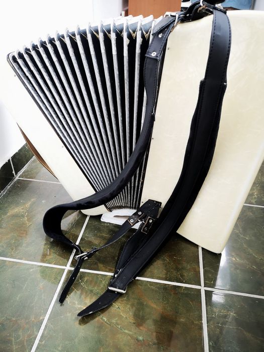Acordeon Hohner Tango ii M 96 bași