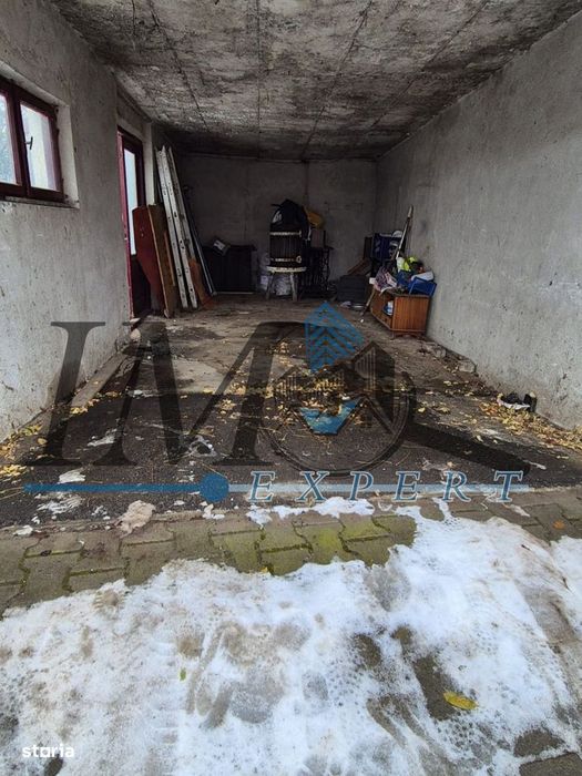 Casa ,curte și gradina.Teren cu 2700 mp.