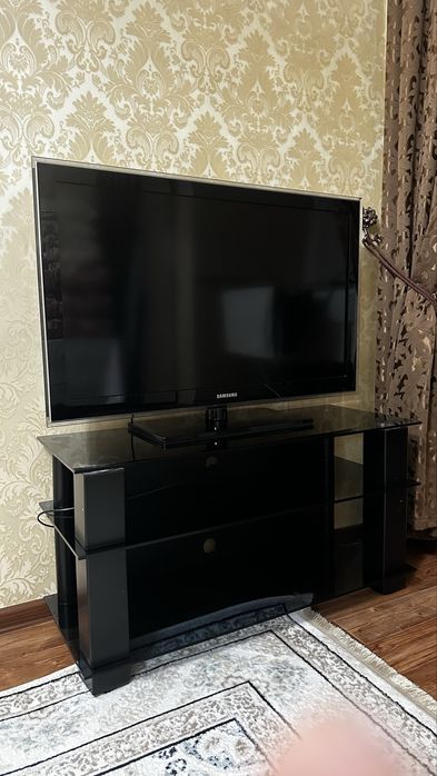 Продается телевизор Samsung 107 см