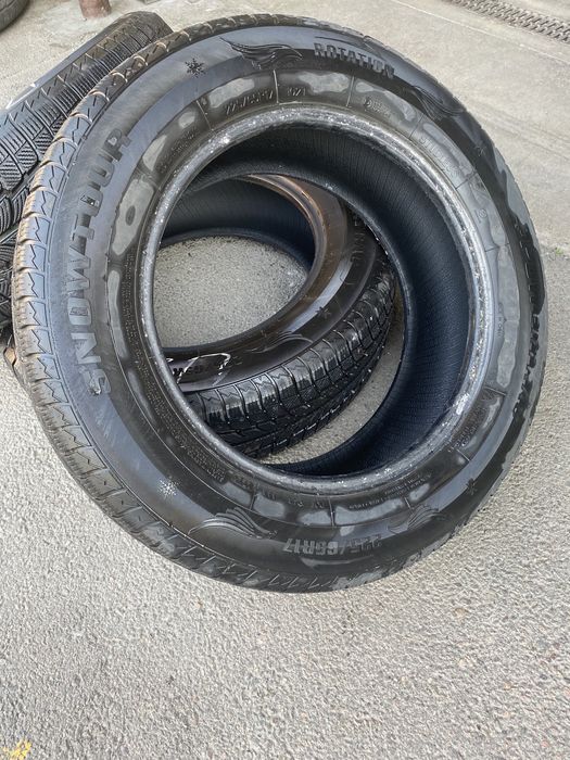 Шины продам 4 шт 225 65/R17