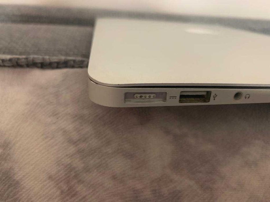 Ноутбук MacBook Air