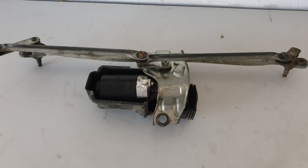 Ansamblu stergatoare cu motoras Peugeot 307