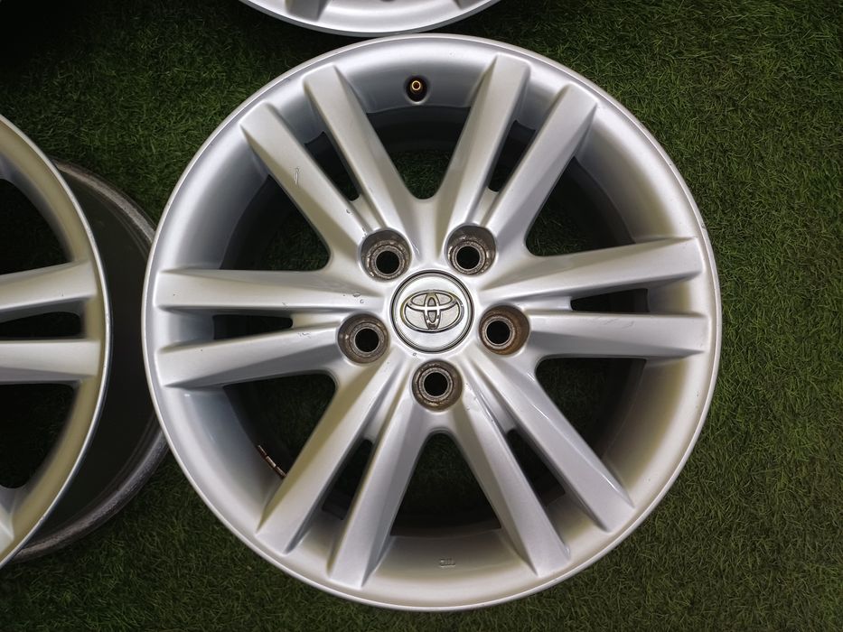 Диски R16 5x114.3 на Toyota и другие.