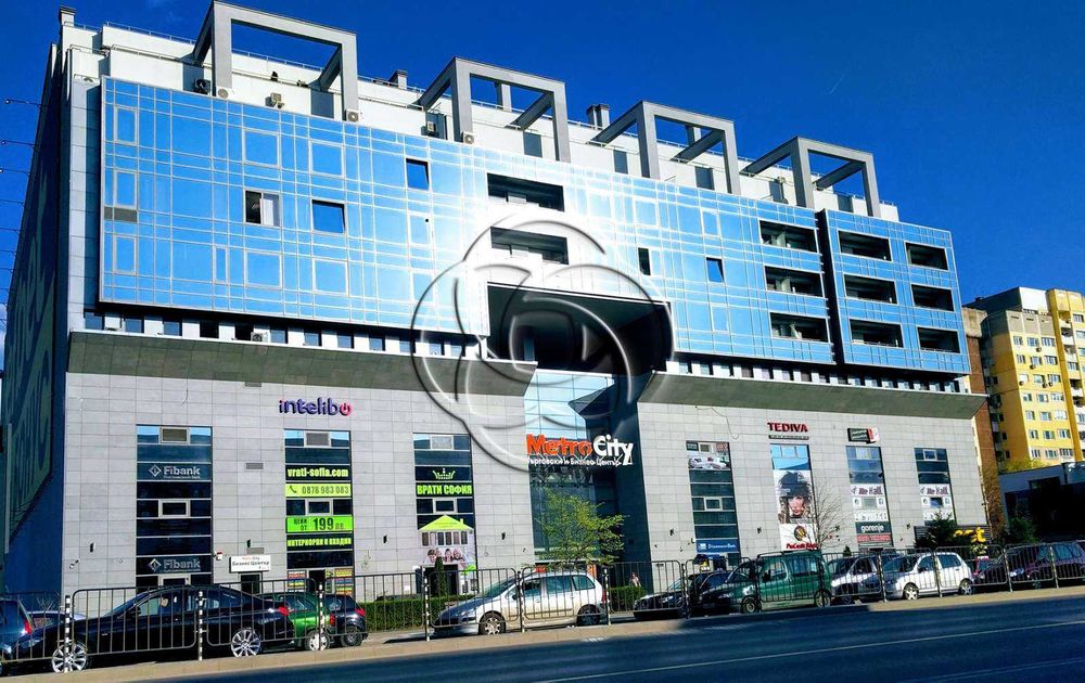 Дава се под наем Офис в София, Младост 3 - 70 кв.м за 398.82 € - Снимка #1