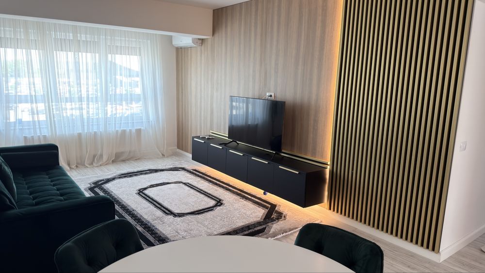 Inchiriez Apartament 3 camere