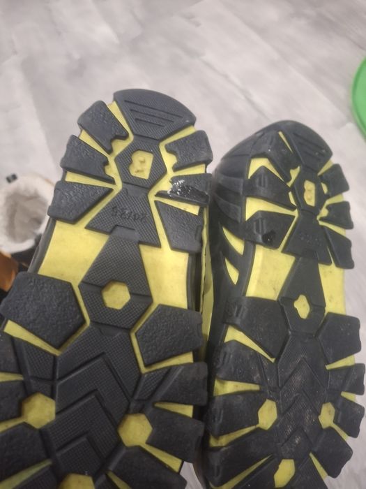 Детские зимние ботинки