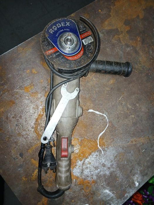 Продам болгарка 125