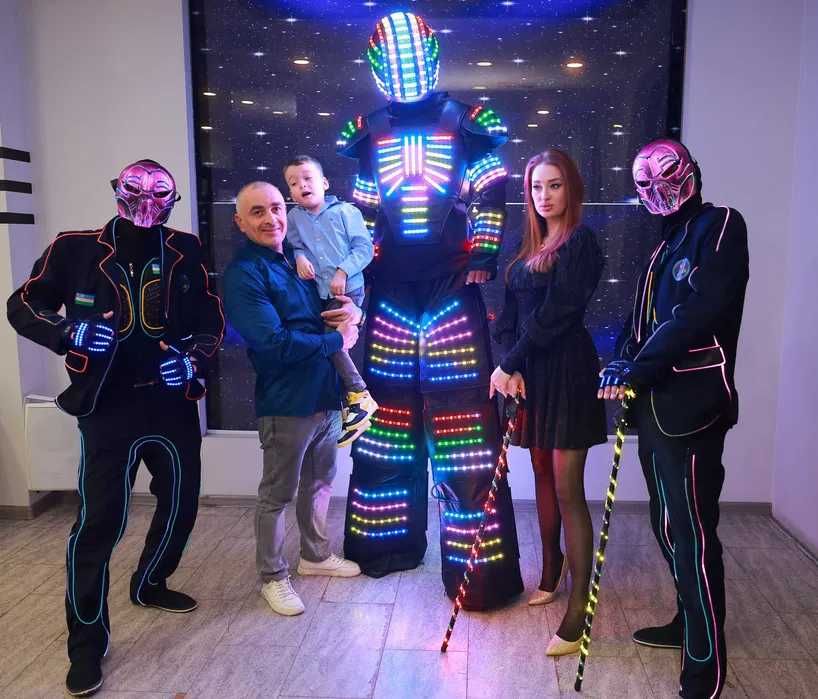 Ваш праздник станет легендой: Лазерное шоу Феникс в Ташкенте!