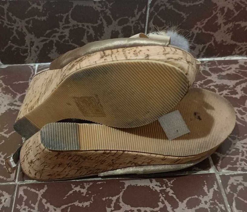 Дамски обувки с ток