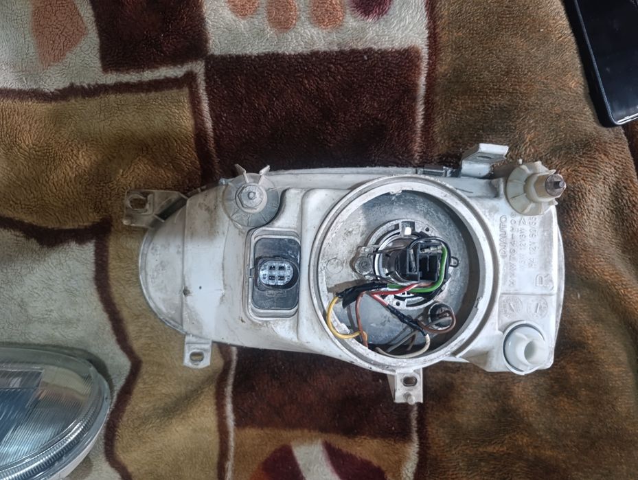 Фары  на Фольксваген гольф 3