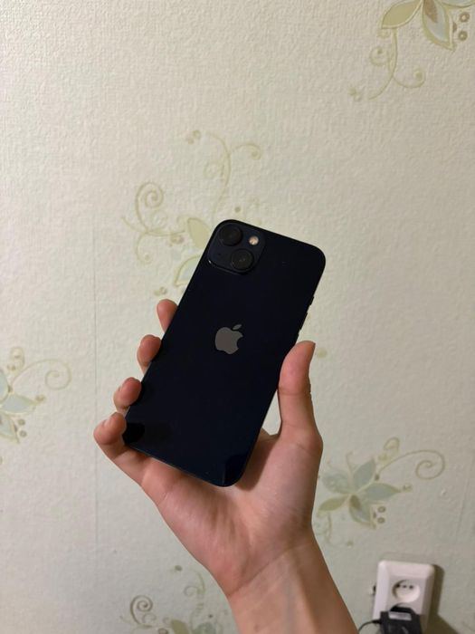 Продам Iphone 13 черный