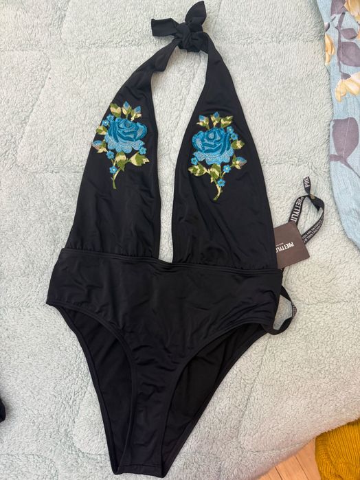 Бански костюми . Женски  нови