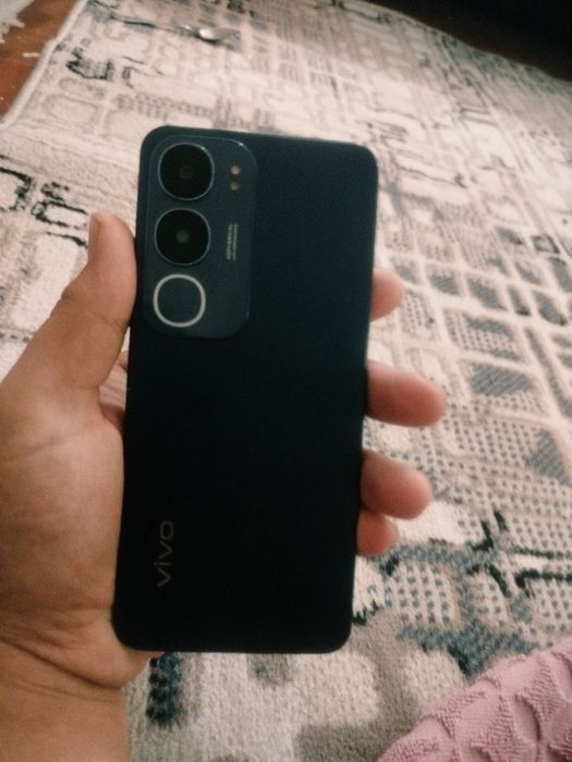 Vivo y19s yaxshi holata