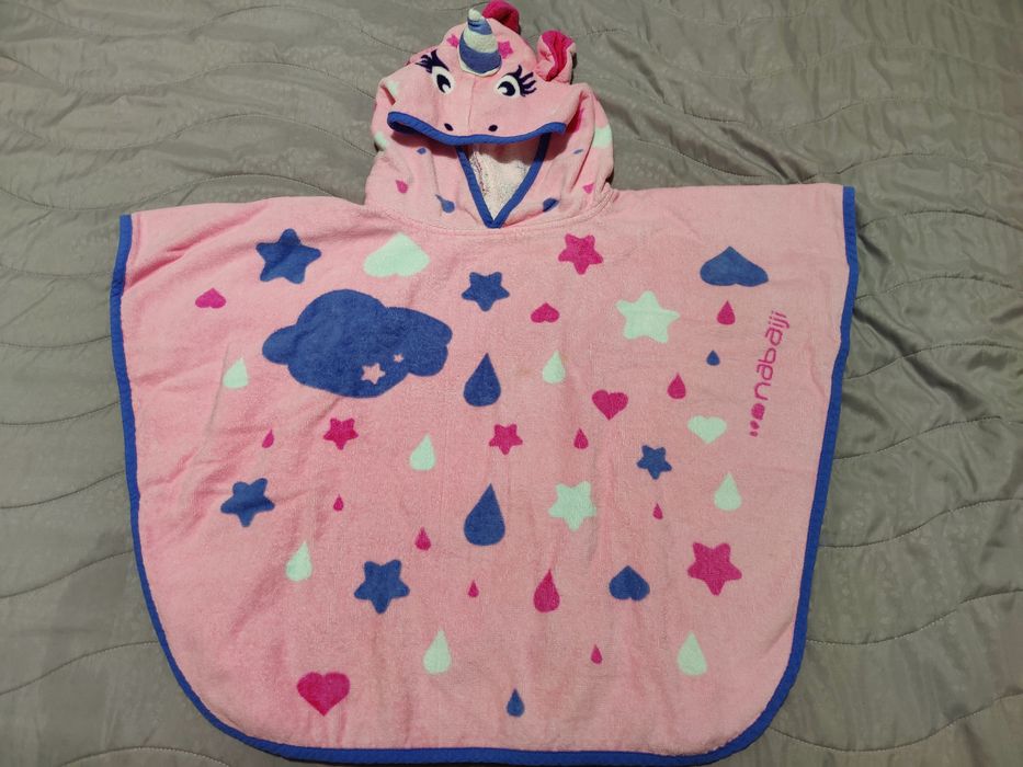 Детско     пончо