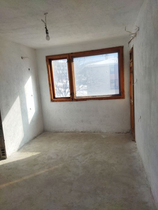 Продава се Четиристаен апартамент в Смолян, Горно Райково - 135 кв.м за 889 €/кв.м - Снимка #8