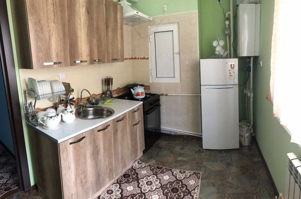 Санат саройи олдида Янги курилган Дом