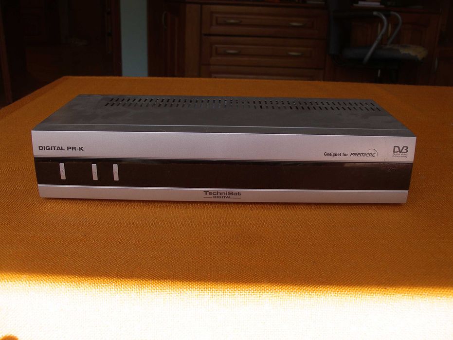 Продавам тунер TEHNRSAT digital pr-k