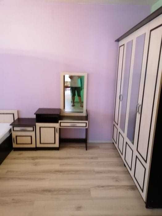 Închiriez garsoniera