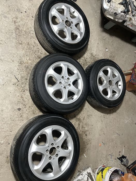 Мерседес титанка