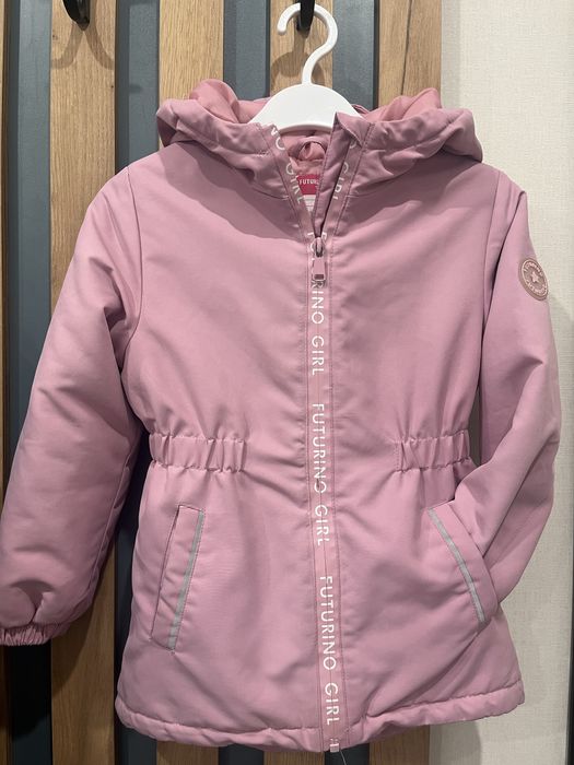 Демисезонная куртка на девочку