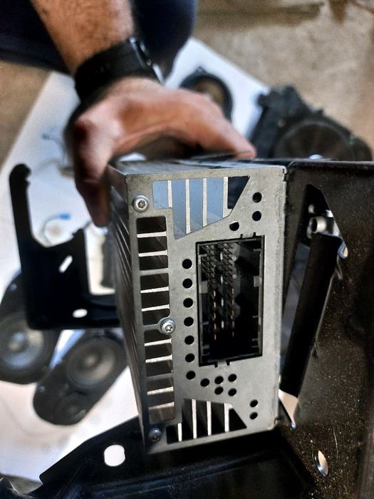 Harman beker  за ф10 ф11 озвучение