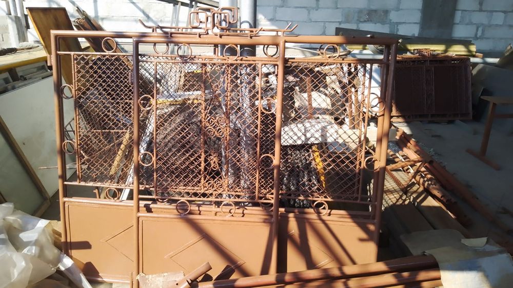 Vând Poarta fier+Panouri gard