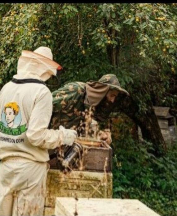 Российский ,Узбекский и Киргизский меда.