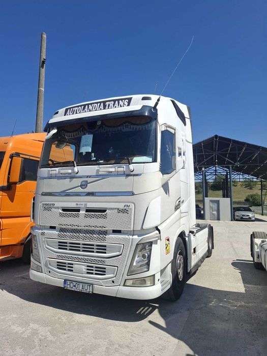 De vanzare autoutilitara Volvo FH