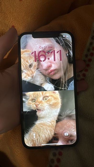 Продам Айфон 12  состояние отличное