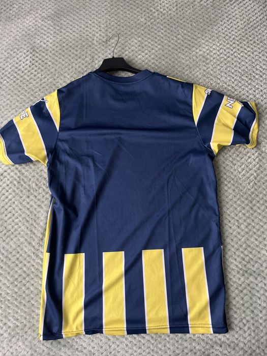 Vand tricou fotbal cu Fenerbahce